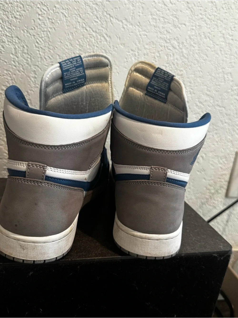 Nike Air Jordan 1 High - White & Blue